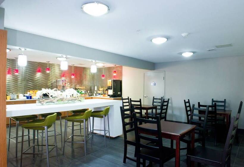 Otel Arya Inn & Suites