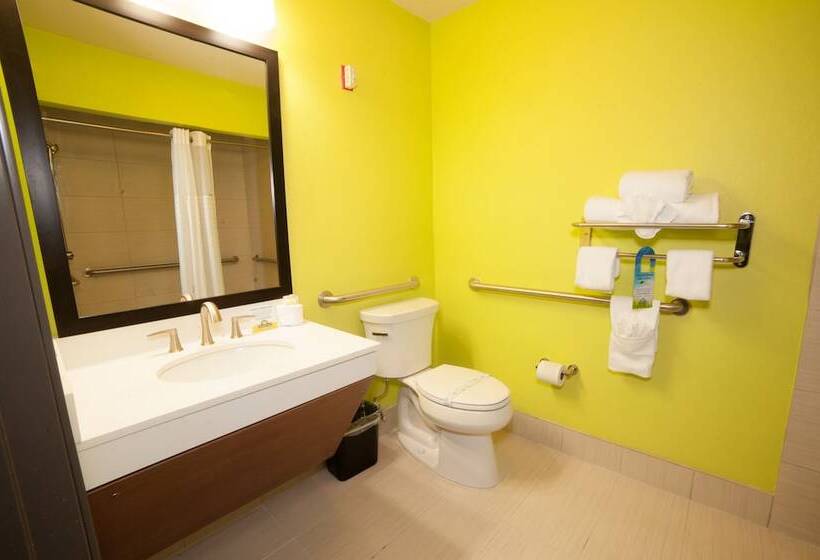 Otel Arya Inn & Suites