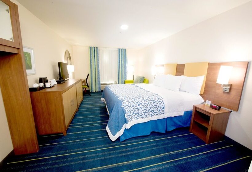 Otel Arya Inn & Suites