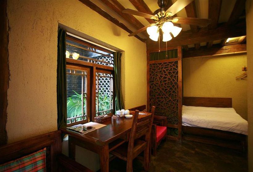 فندق Blossom Hill Inn Lijiang Yichiyuan