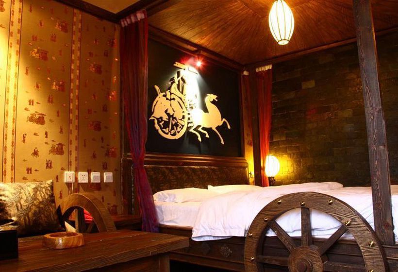 فندق Blossom Hill Inn Lijiang Yichiyuan