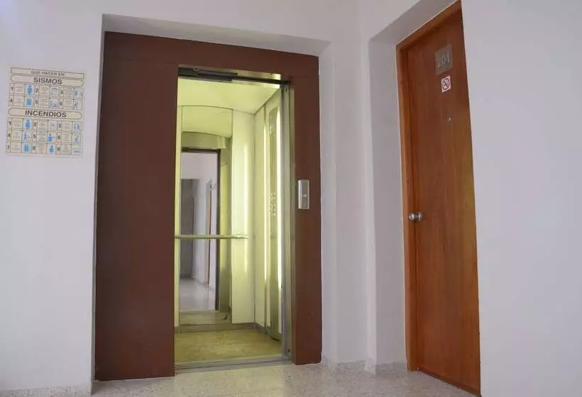 호텔 Delfines A 2 Calles Del Acuario Veracruz