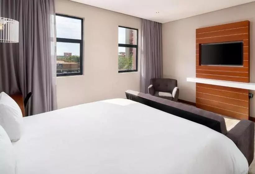 Protea Hotel By Marriott Pretoria Hatfield