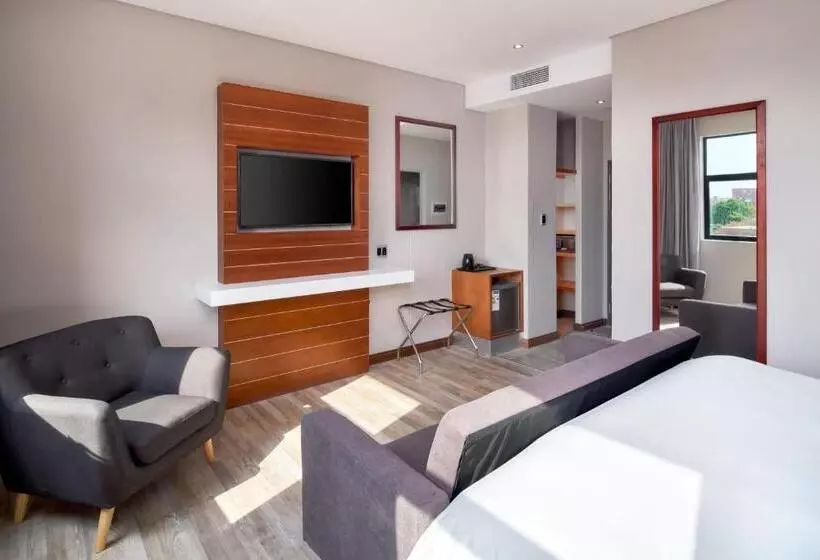 Protea Hotel By Marriott Pretoria Hatfield