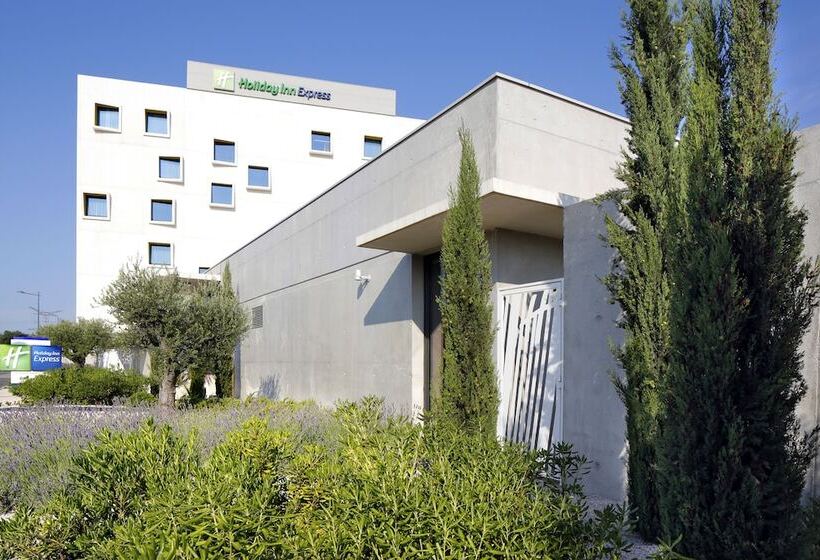 فندق Holiday Inn Express Montpellier Odysseum, An Ihg