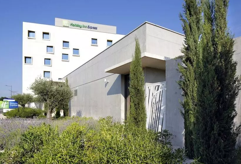 هتل Holiday Inn Express Montpellier   Odysseum, An Ihg