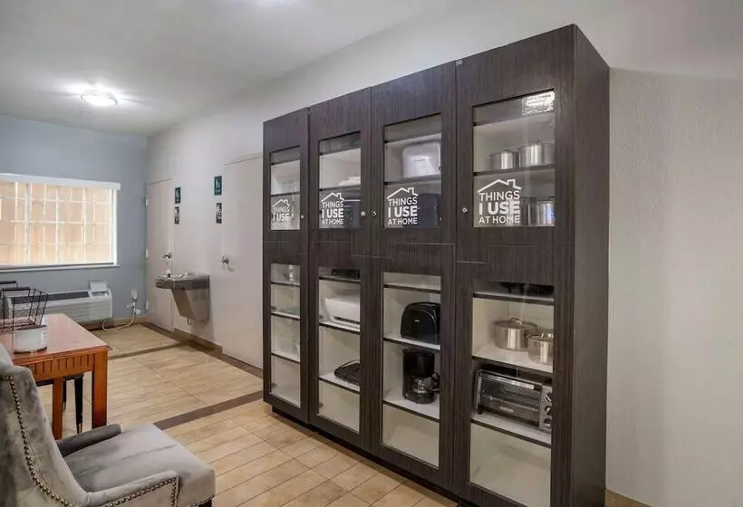 Отель Mainstay Suites Denham Springs Baton Rouge East