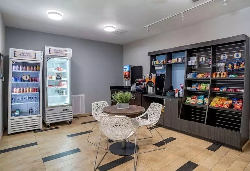 Отель Mainstay Suites Denham Springs Baton Rouge East