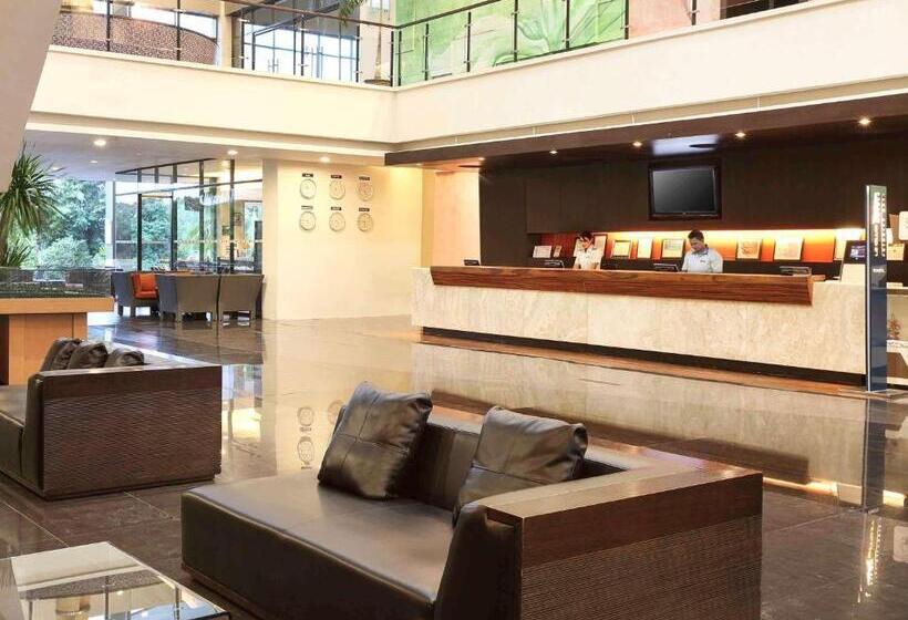 Novotel Manado Golf Resort & Convention Center