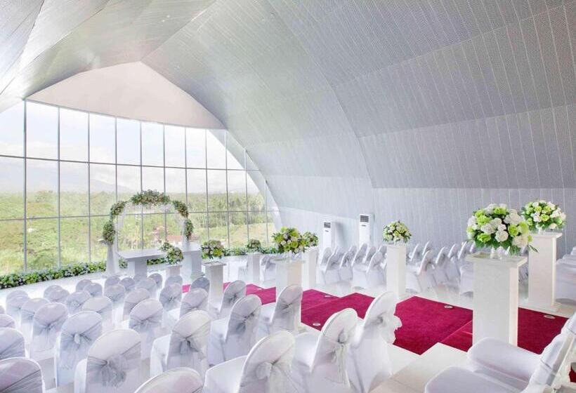 Novotel Manado Golf Resort & Convention Center