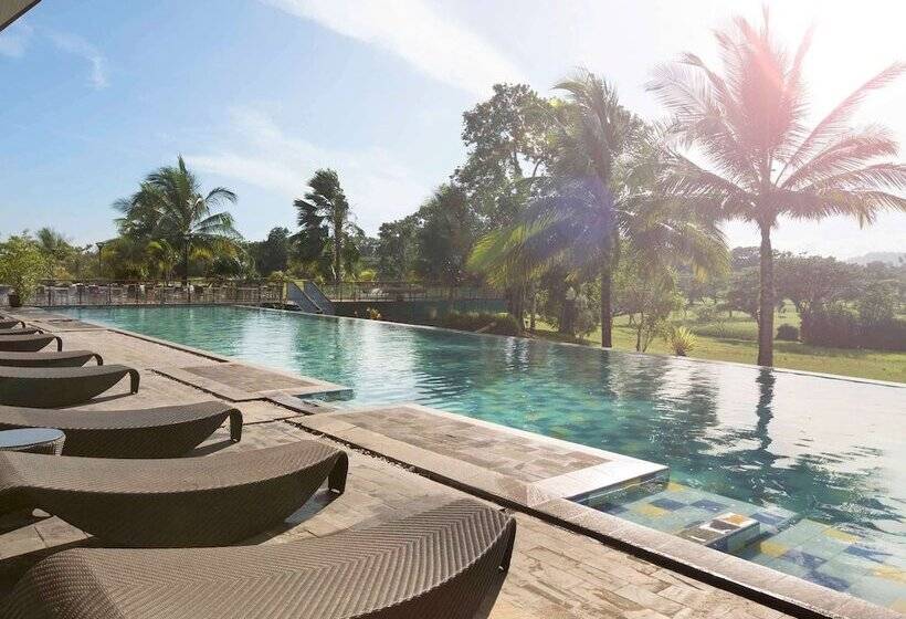 Novotel Manado Golf Resort & Convention Center