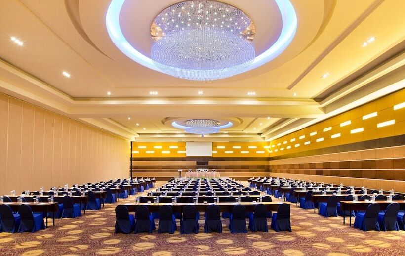 Novotel Manado Golf Resort & Convention Center