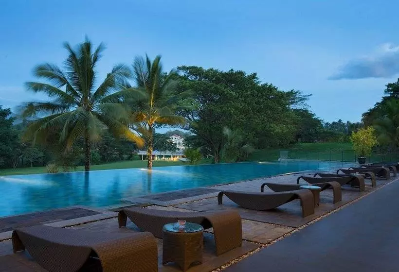 Novotel Manado Golf Resort & Convention Center