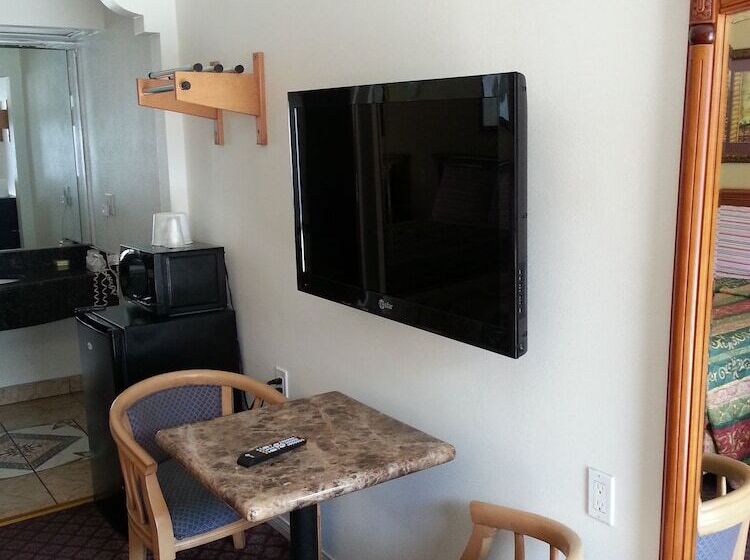 Tower Motel Long Beach