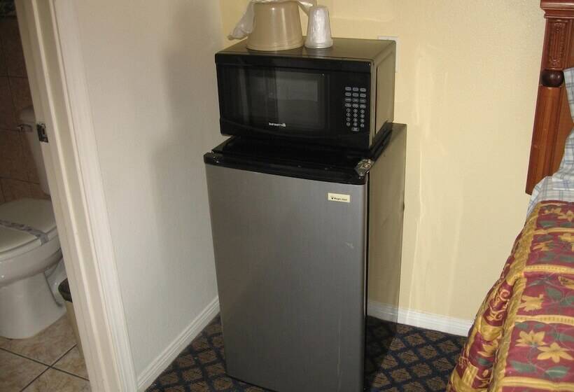 Tower Motel Long Beach