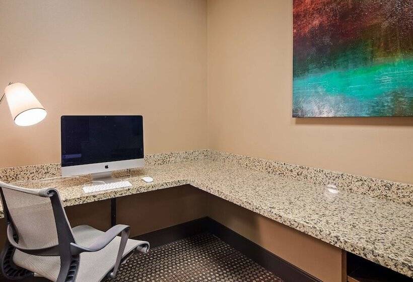 فندق Best Western Premier Ivy Inn & Suites