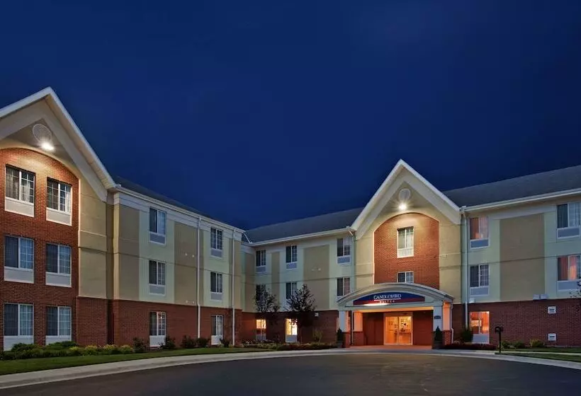 ホテル Candlewood Suites Kansas City, An Ihg
