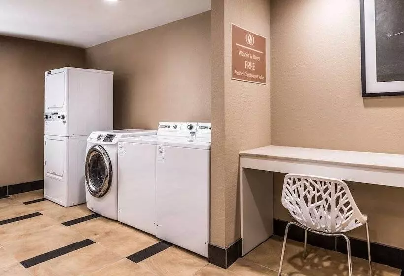 ホテル Candlewood Suites Kansas City, An Ihg