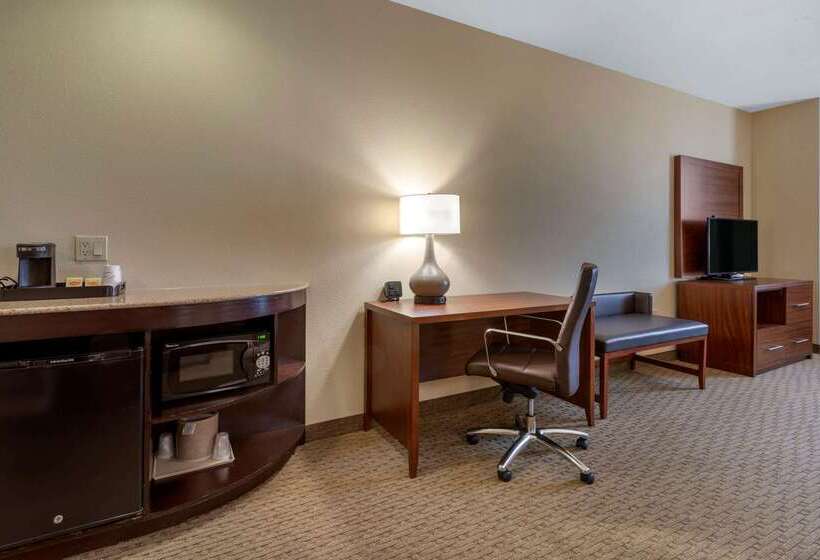 فندق Comfort Suites Eugene