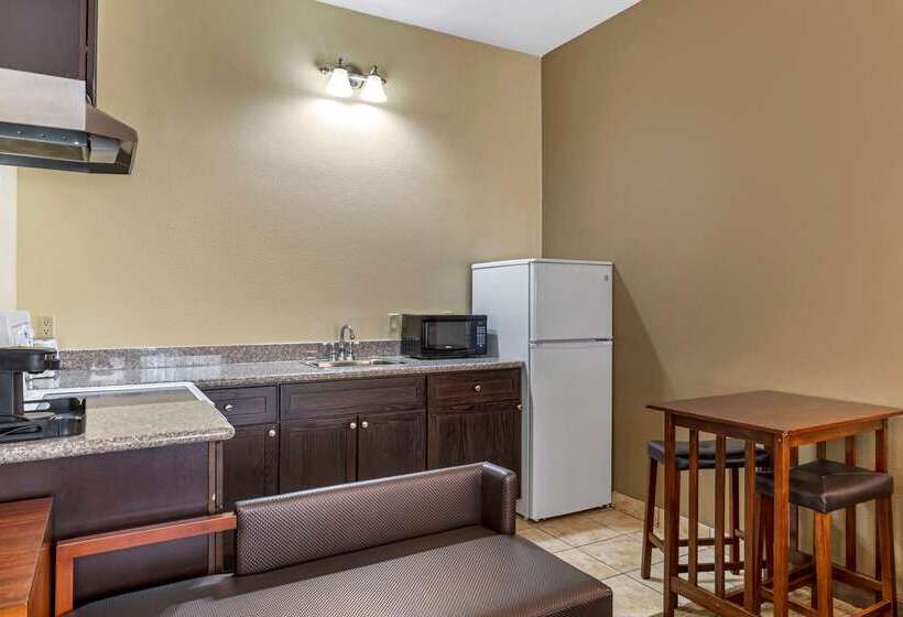 فندق Comfort Suites Eugene