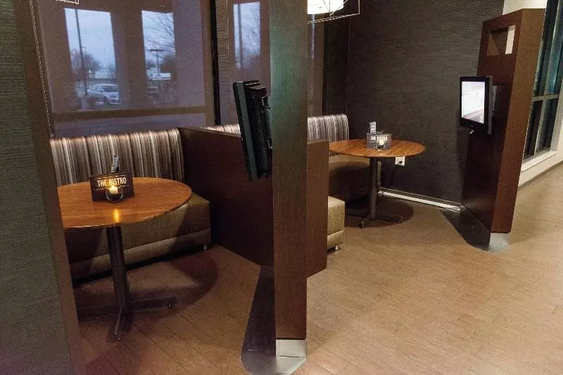 ホテル Courtyard By Marriott Lafayette