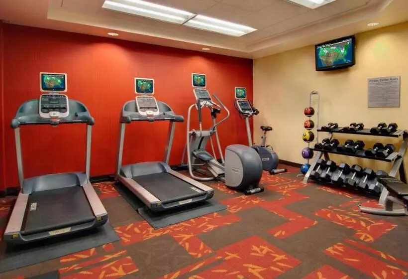 Szálloda Courtyard By Marriott Madison East