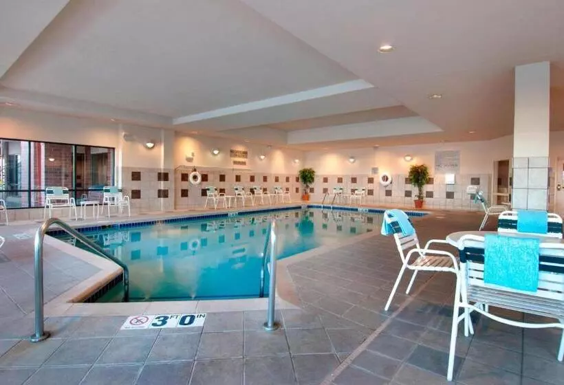 Szálloda Courtyard By Marriott Madison East