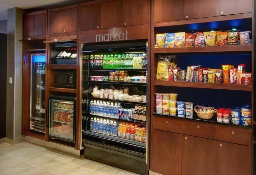 Szálloda Courtyard By Marriott Madison East