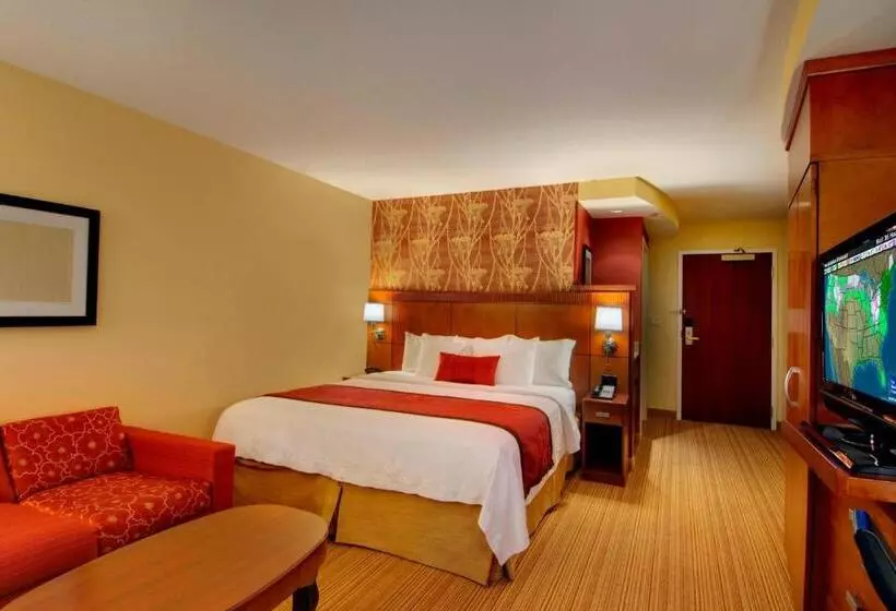 Szálloda Courtyard By Marriott Madison East