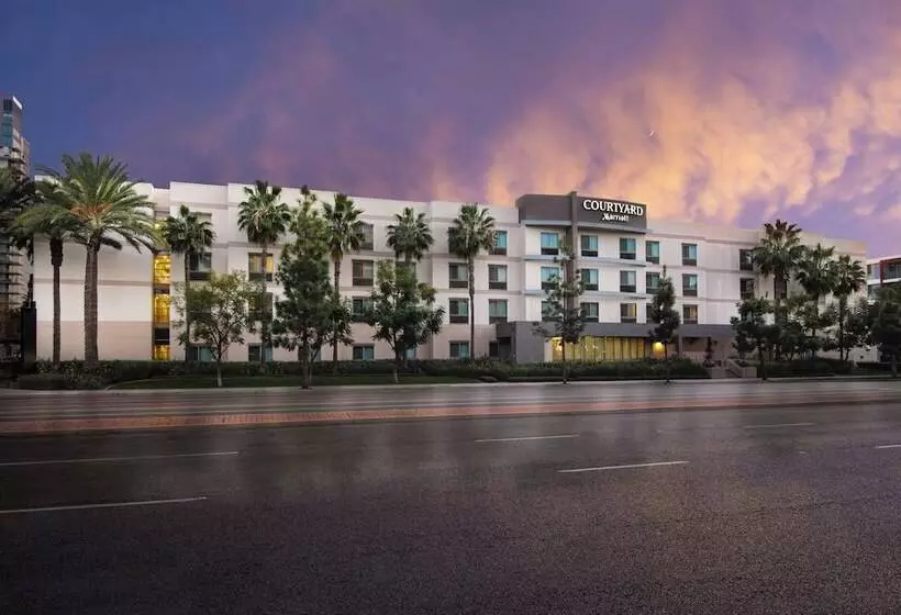 ホテル Courtyard By Marriott Santa Ana Orange County
