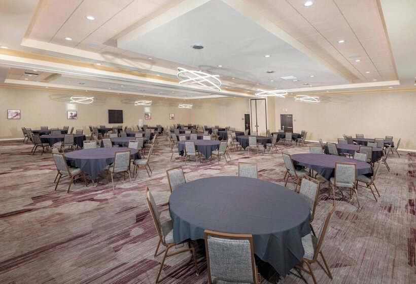 ホテル Courtyard By Marriott Santa Ana Orange County