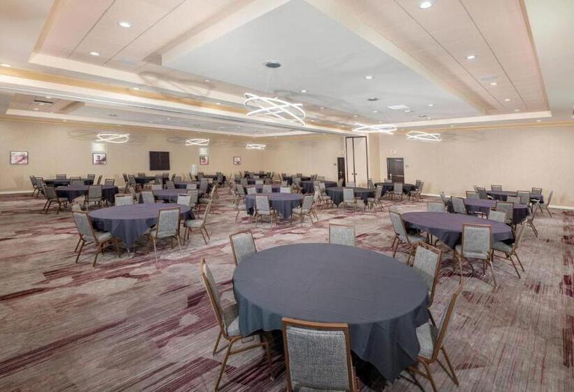 ホテル Courtyard By Marriott Santa Ana Orange County