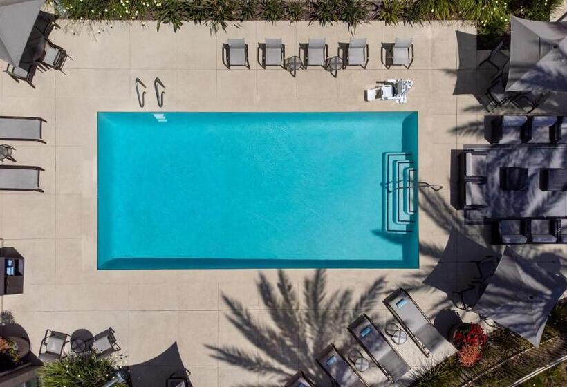 ホテル Courtyard By Marriott Santa Ana Orange County