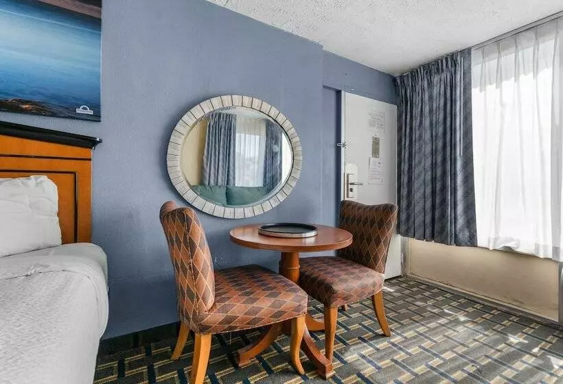 ホテル Days Inn By Wyndham Myrtle Beachgrand Strand
