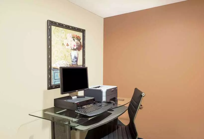 酒店 Days Inn & Suites By Wyndham Thibodaux