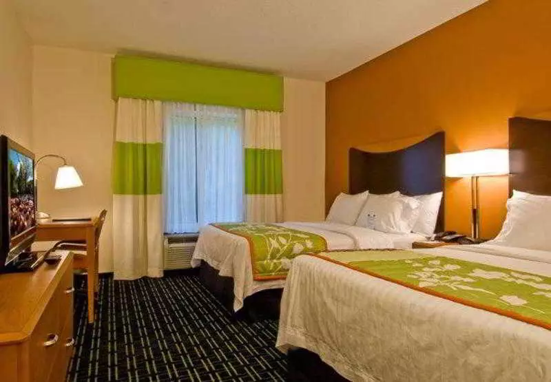 בית מלון כפרי Fairfield Inn & Suites Cartersville