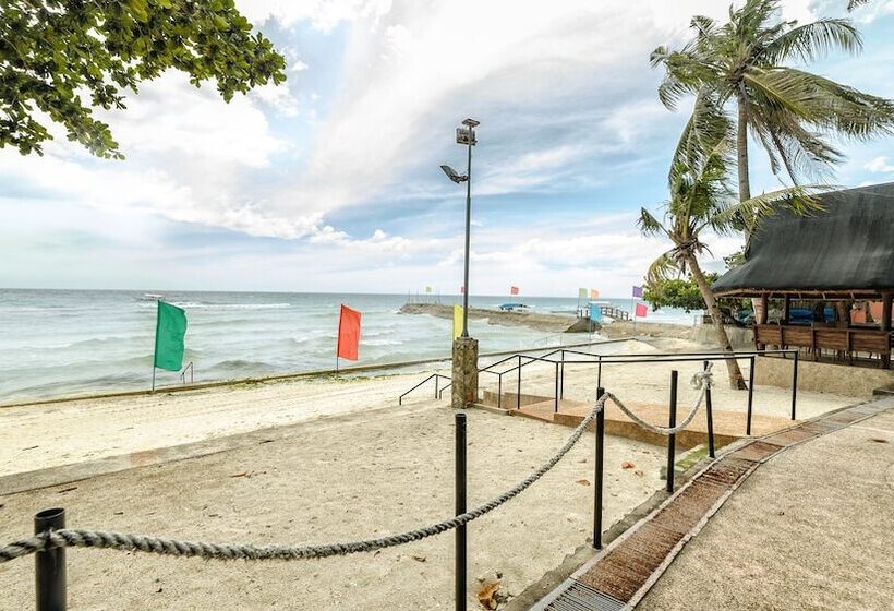 Hotel Flushing Meadows Resorts & Playground