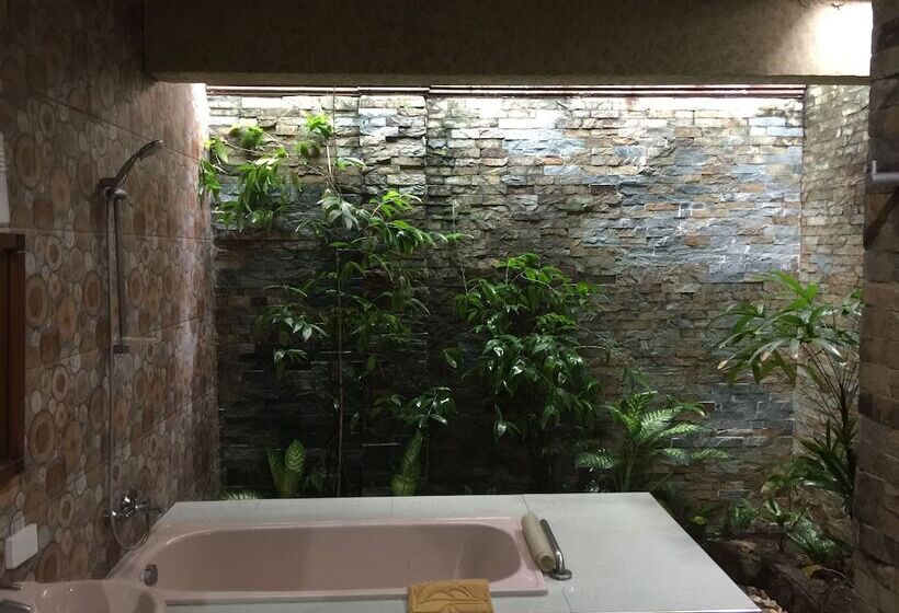 Hotel Flushing Meadows Resorts & Playground