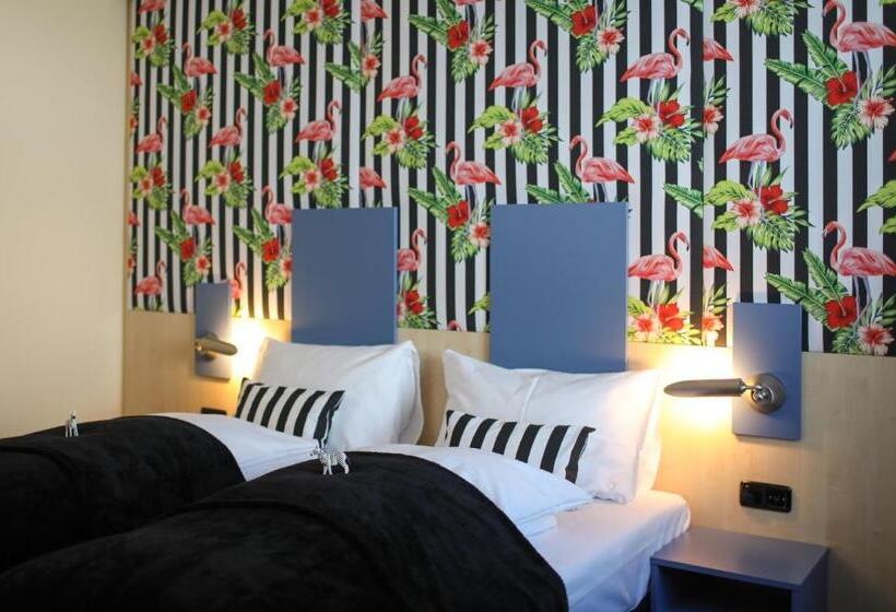 בית מלון כפרי Hit The Sky