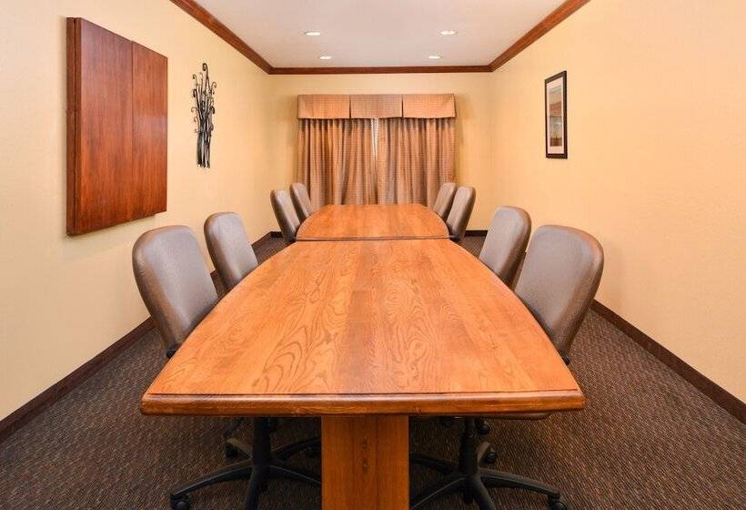 هتل Holiday Inn Express Morgantown, An Ihg