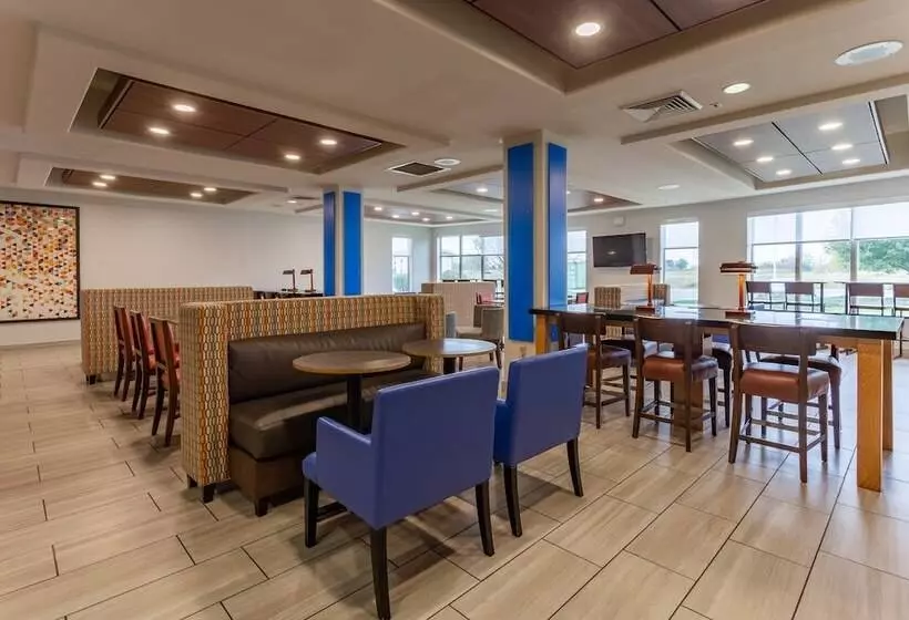 호텔 Holiday Inn Express Rockford Loves Park, An Ihg