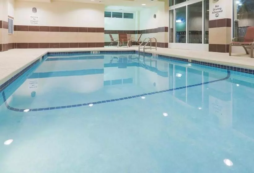 Отель Holiday Inn Meridian East I 59 / I 20