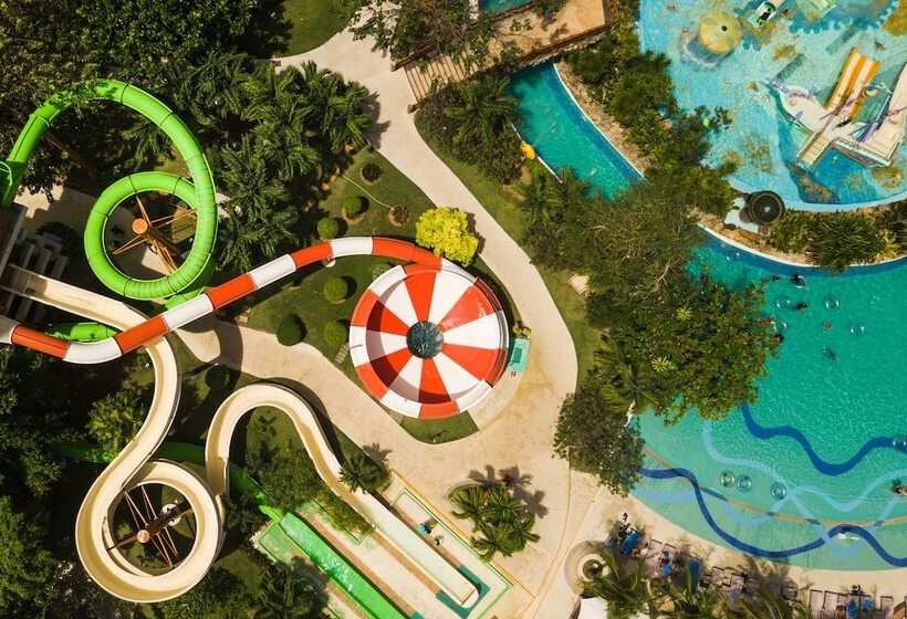 בית מלון כפרי Jpark Island Resort & Waterpark Cebu