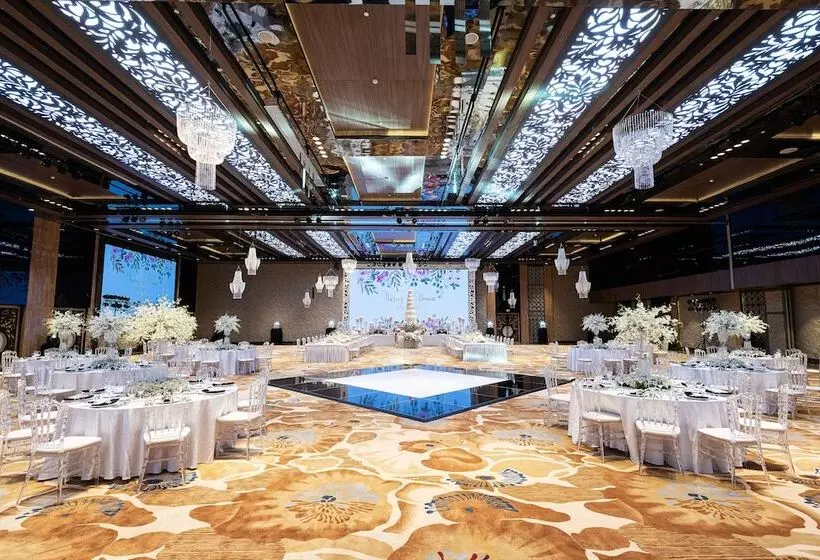 Hotell Jpark Island Resort & Waterpark Cebu