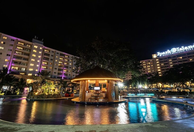 בית מלון כפרי Jpark Island Resort & Waterpark Cebu