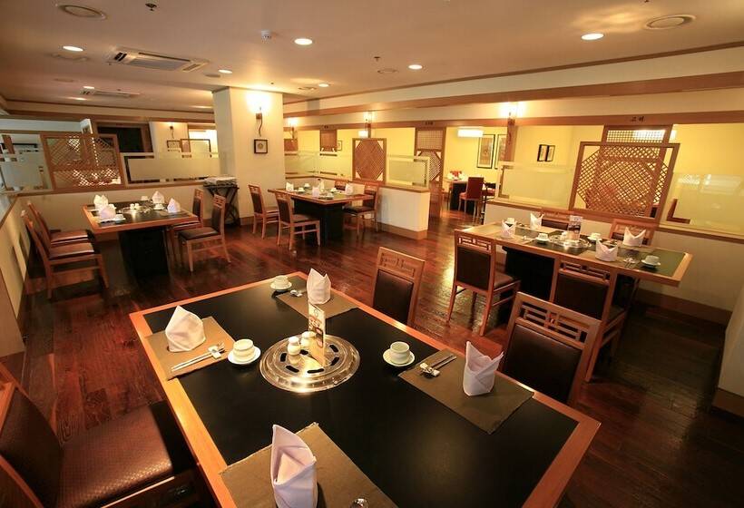 בית מלון כפרי Jpark Island Resort & Waterpark Cebu