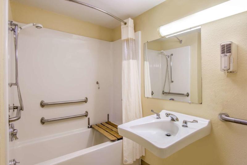 فندق Portland Travelodge