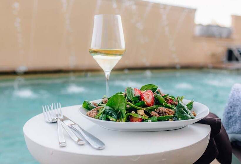 فندق Renaissance Baton Rouge