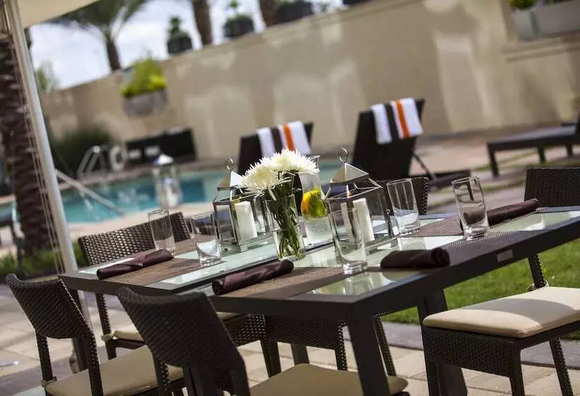 Hotel Renaissance Baton Rouge