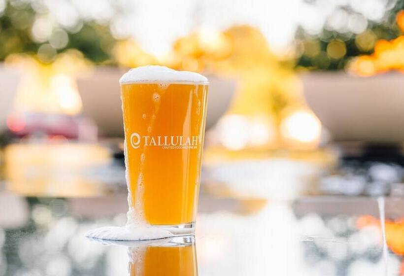 فندق Renaissance Baton Rouge